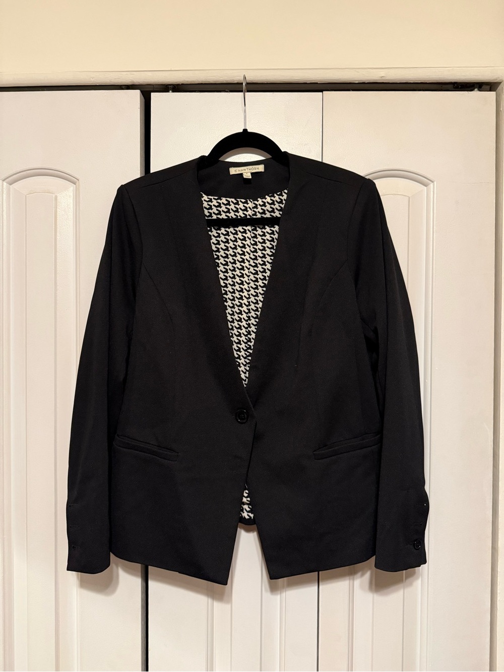 41 Hawthorne Black Women's One-Button Blazer with Houndstooth Lining - 1X
